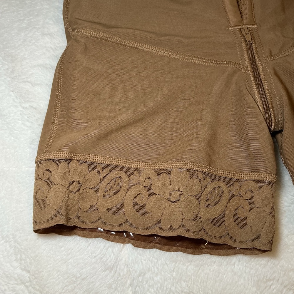 Colombian faja High-Waist Brown Shaping Shorts with Lace Trim - Picture 4 of 8